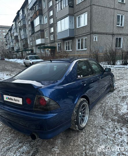Toyota Altezza 2.0 AT, 2001, 150 000 км