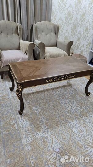 Журнальный столик новый