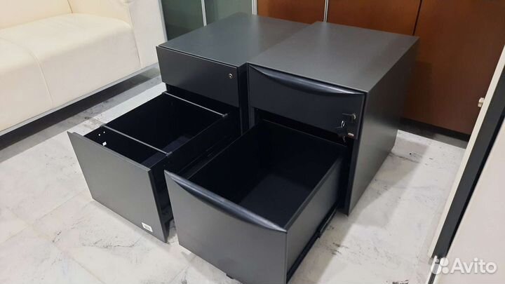 Тумбы, инструментальные металл Knoll