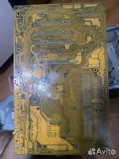 Материнская плата