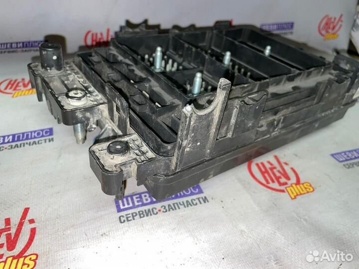 Блок предохранителей под Chevrolet TrailBlazer