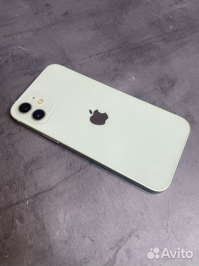 iPhone 12, 64 ГБ