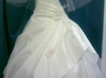 Свадебное платье 42-44 р-р