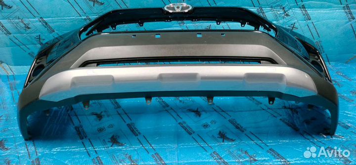 Передний бампер Тойота рав 4 -5 без дефектов 19-24