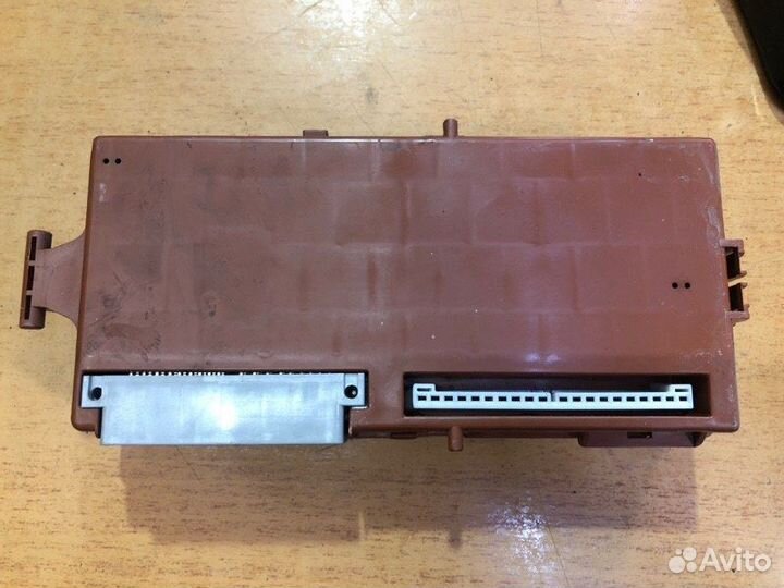 Блок комфорта Mitsubishi Lancer седан 4G18 2005