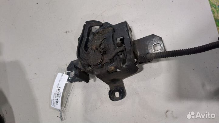 Замок капота Volkswagen Golf 4, 1999