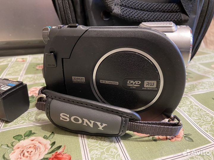 Видеокамера sony handycam DCR-dvd108e