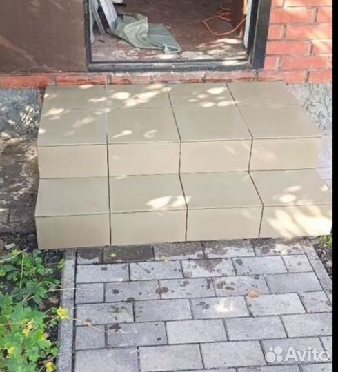 Облицовка плиткой, камнем, крыльца,цоколя,лестниц