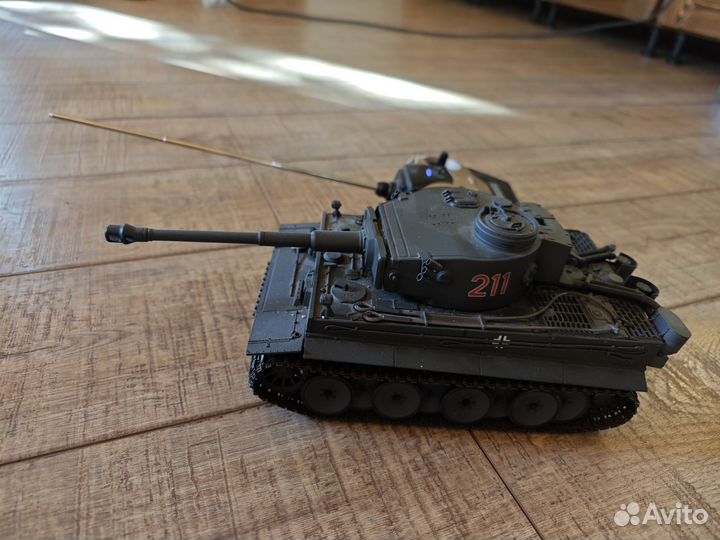 Танк на пульте управления