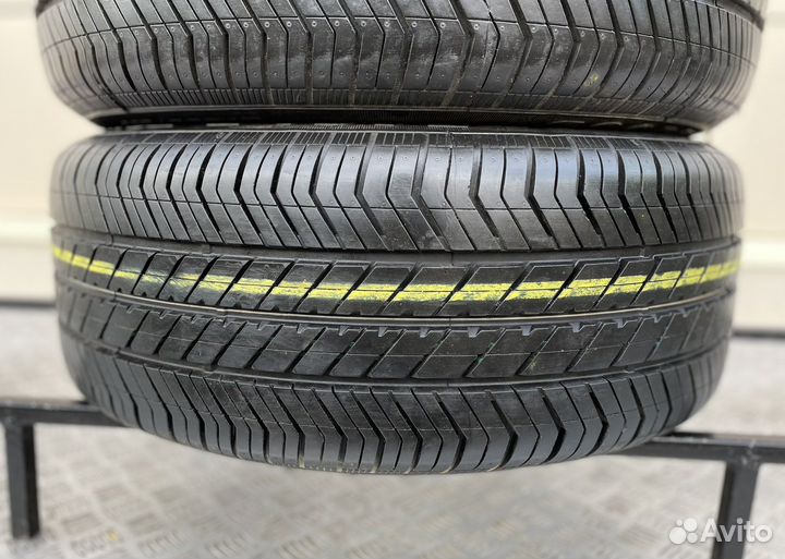 Goodyear Eagle Touring 225/55 R17