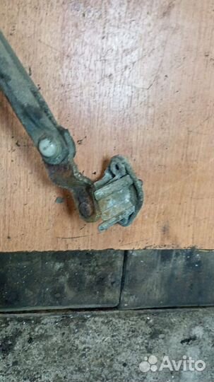 Трапеция стеклоочистителя Mazda 626