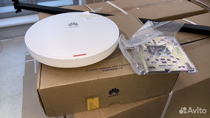 Точка доступа Huawei AirEngine 5761-11. 2шт. Новые