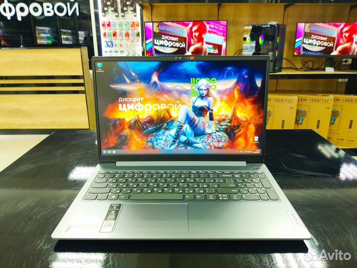 Ноутбук Lenovo Ryzen5 7520U/DDR5-8Gb/SSD-256Gb