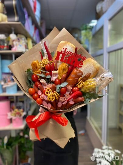 Съедобный мужской букет из закусок