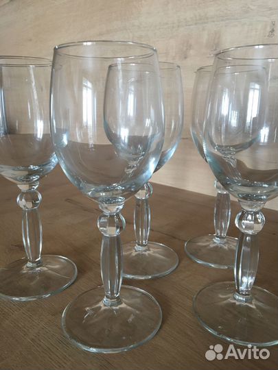 Набор бокалов для вина