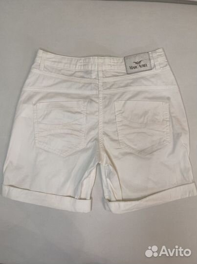 Шорты белые Marc Aurel