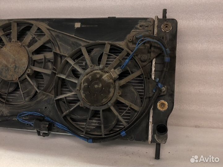Радиатор охлаждения вентилятор Ford Contour