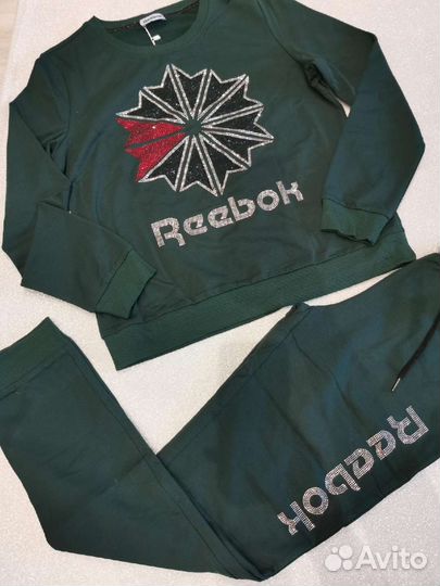 Спортивный костюм reebok новый