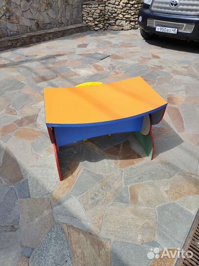 Детский стол и стул