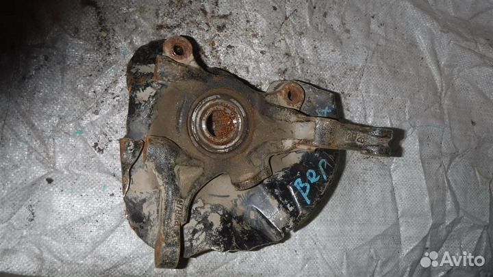 Кулак поворотный передний правый Hyundai Verna 20