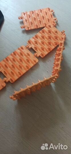 Лента трак для автомобиля