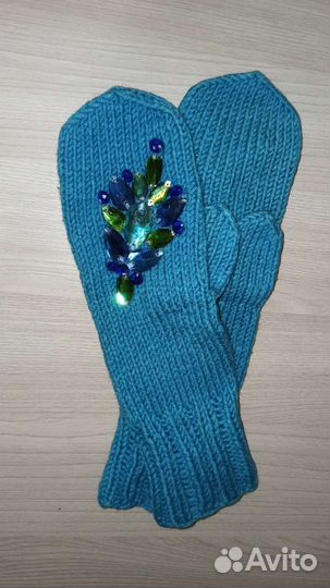 Варежки женские