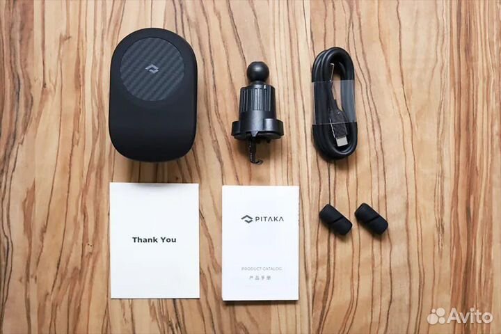 Зарядка Pitaka Mount Pro в воздуховод