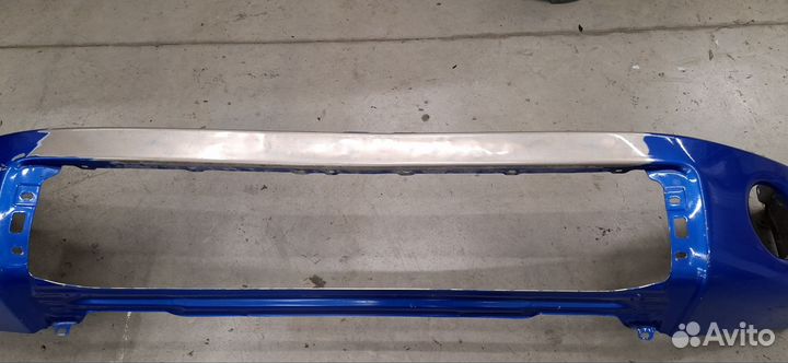 Бампер передний Toyota tundra