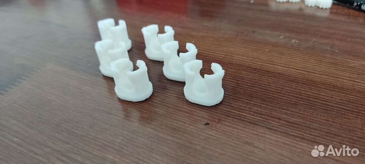 Шарнир газового упора Mitsubishi 5822A001