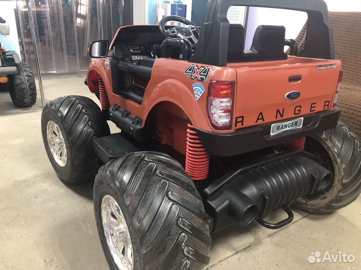 Детский электромобиль бу