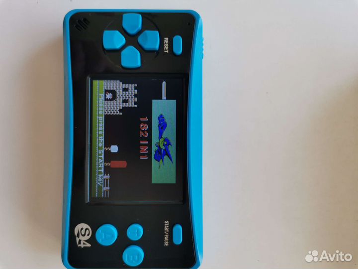 Игровая консоль