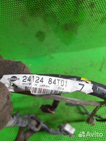 Проводка передней правой двери Nissan Laurel C34