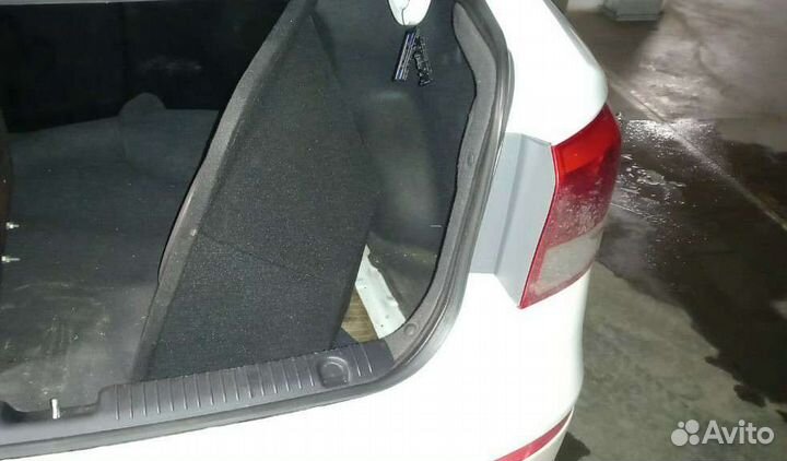 Короб в заднее правое крыло