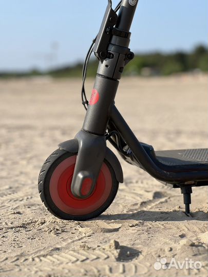 Электросамокат Ninebot KickScooter by Segway