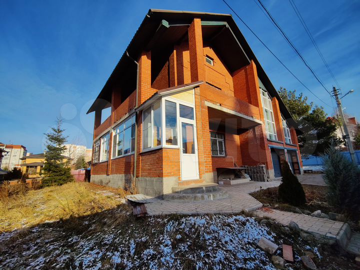 Дом 273,6 м² на участке 14,9 сот.