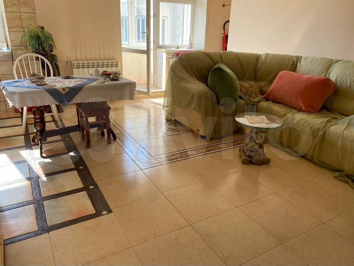 3-к. квартира, 70,5 м², 8/9 эт.