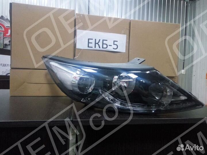 Фара правая Kia Sportage