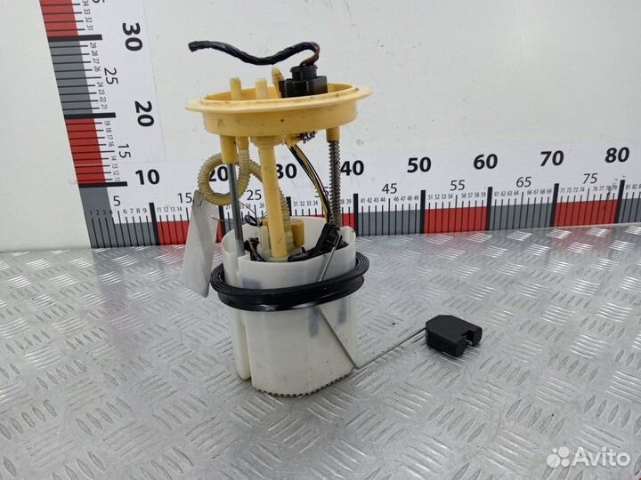 Насос топливный для Volkswagen Passat 6