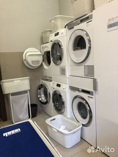 Старшая горничная; специалист по VIP гардеробу