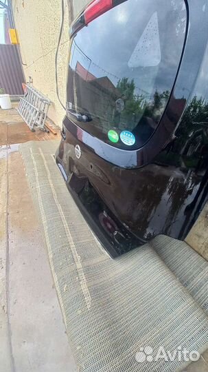 Дверь багажника nissan kube (z12)