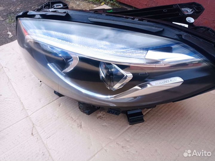 Фара левая Mercedes B w246 Led рестайлинг