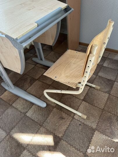 Растущая парта и стул