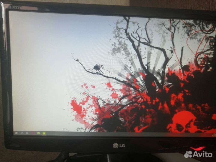 Монитор LG flatron w2243s