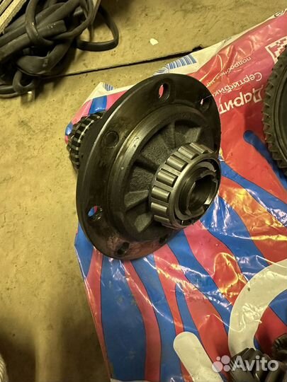 Вилка включения з/х,1-2,3-4,5. Кпп ваз 2180/2181