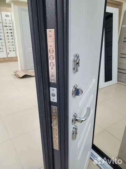 Дверь входная с терморазрывом