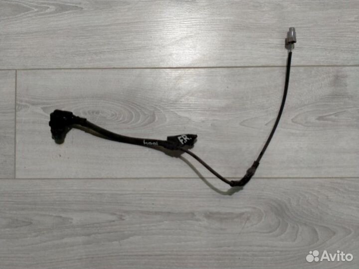 Датчик abs передний правый Toyota Mark Ii GX100