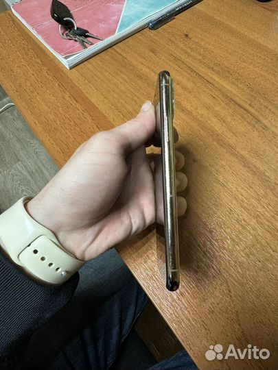 iPhone 11 Pro, 64 ГБ