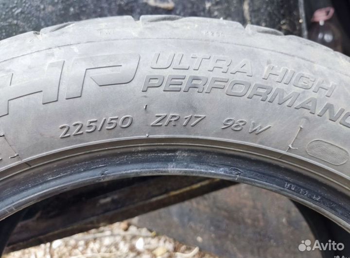 Kormoran Ultra High Performance 225/50 R17