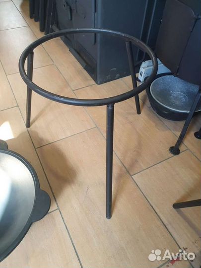 Подставка под казан, тринога