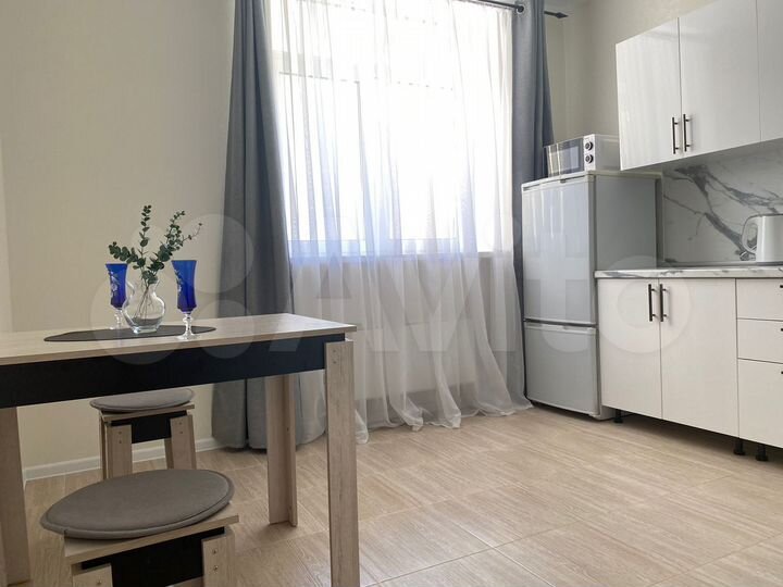 1-к. апартаменты, 37 м², 2/10 эт.